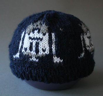 r2d2 knit hat