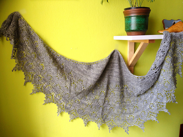 Sweet Dreams by Boo Knits, knit by KayStir with lace weight hands-on | EvinOK