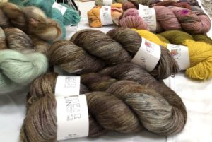 Interview with Bear In Sheep's Clothing yarn hand-dyer | EvinOK
