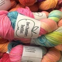 Interview with Eve Chambers Textiles yarn hand-dyer | EvinOK