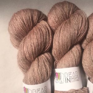 Interview with Bear In Sheep's Clothing yarn hand-dyer | EvinOK