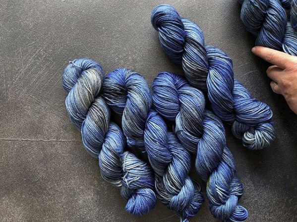 Interview with Helen of The Wool Kitchen, yarn hand-dyer | EvinOK