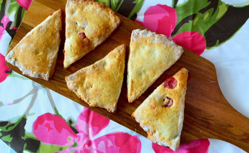 Cherry Scones | EvinOK