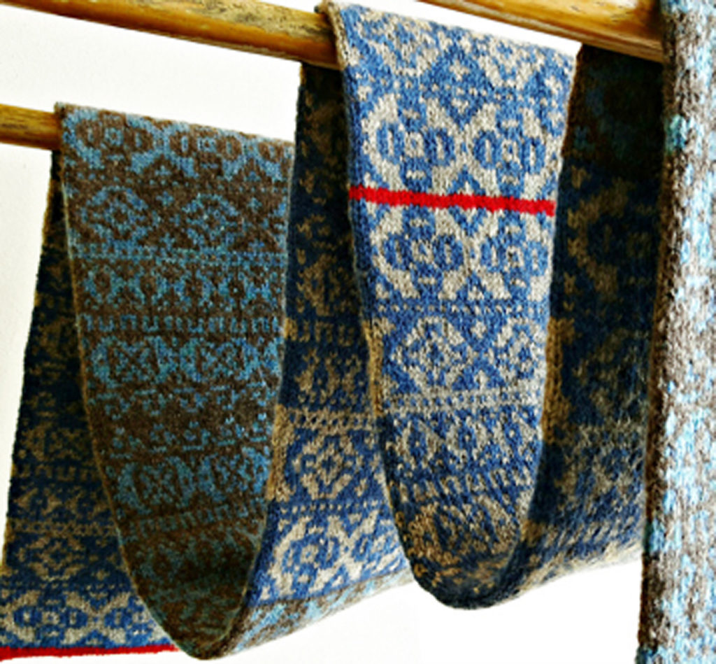 5 Fair Isle Patterned Scarf Photo 2