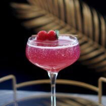 Butterfly Kiss: An indulgent yet healthy elixir, rich in raspberries, with butterfly pea kefir.